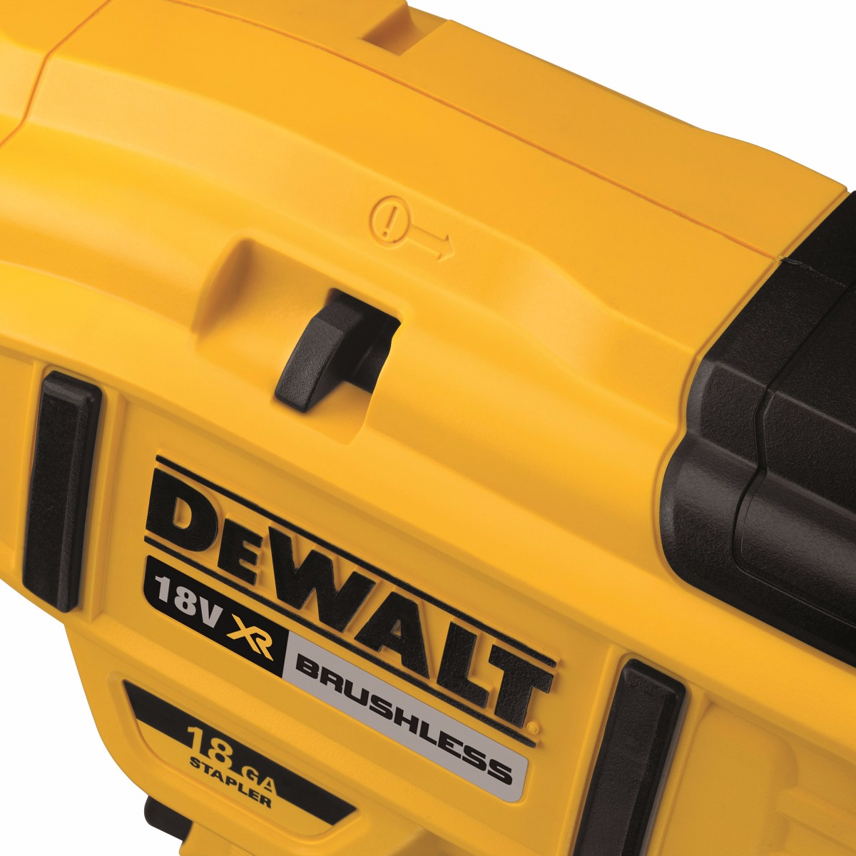 dew-dcn681d2-gb-11_1_.jpg